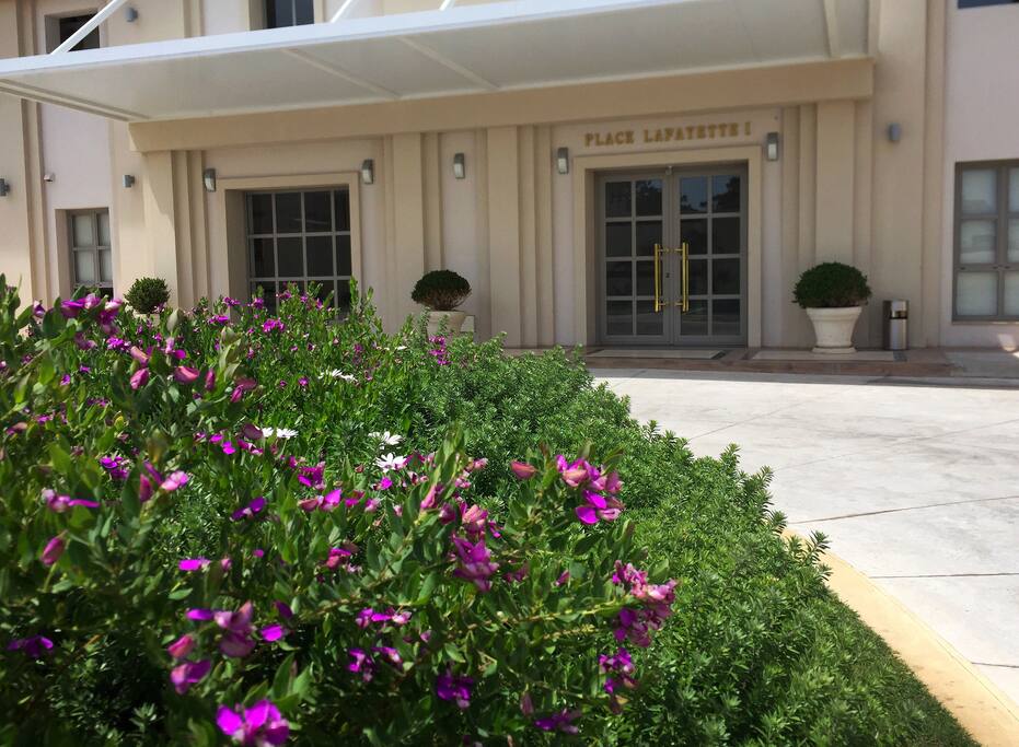 Entrada al edificio
