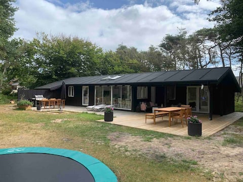 Child-friendly summer house by the beach in Vesterø