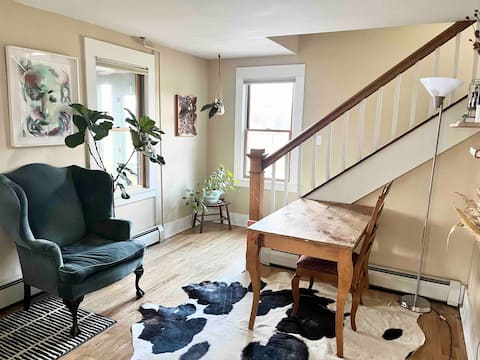 Stylish Home Steps from ADK Adventures