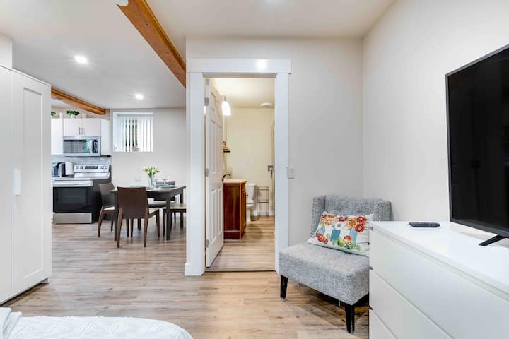 Modern Private Studio • Separate Entry - Dash Point State Park, Federal Way