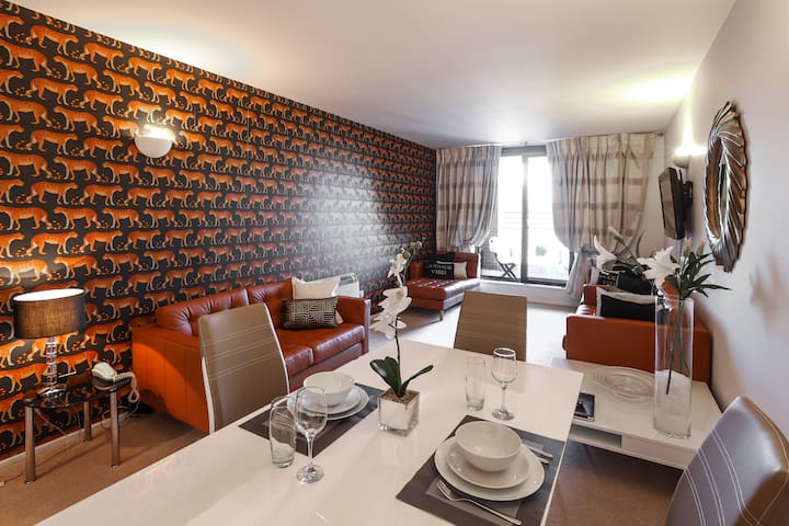 Elegant Two bedroom in the heart of Kensington