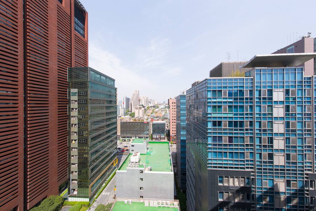 Amazing cityview from home on the top floor of the high-rise building