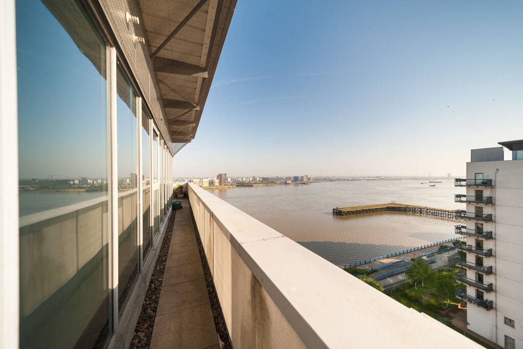 balcony sides