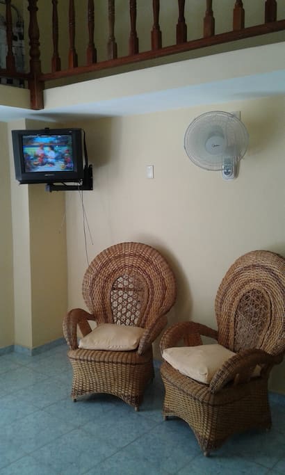 Sala de estar que ofrece la posibilidad de la platica entre familiares o amigos
