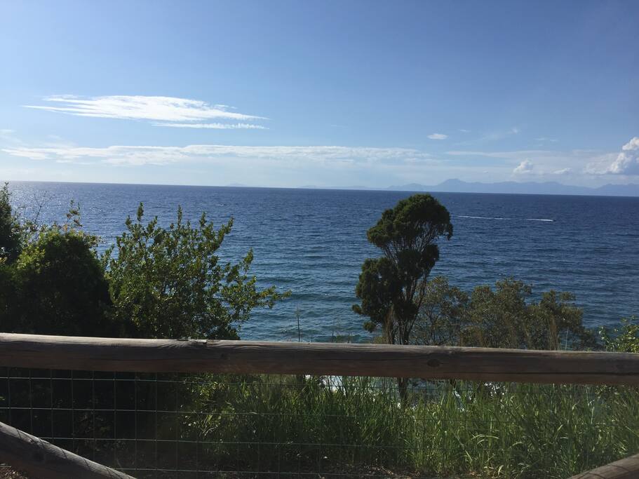 veduta mare fronte casa