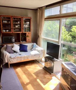 地下鉄駅より徒歩7分 中央区まで地下鉄10分スーパーマーケット有り
駅までお迎えに行きます。