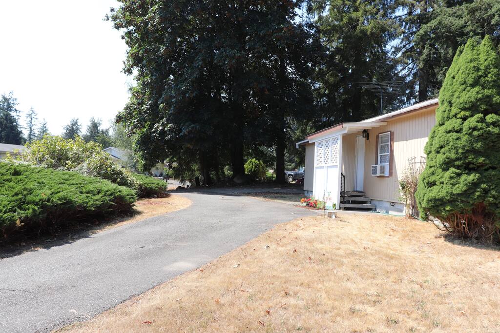 Circular driveway allows easy access and plenty of parking