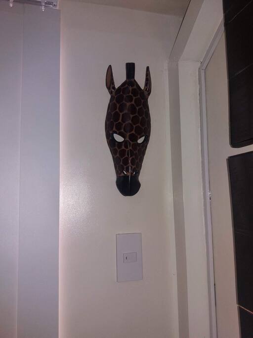 Living room Giraffe wall mask