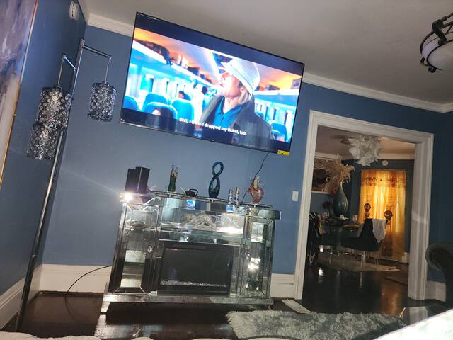 exquisite 6 beds living dining kitchen 2 bathroom gallery image 2