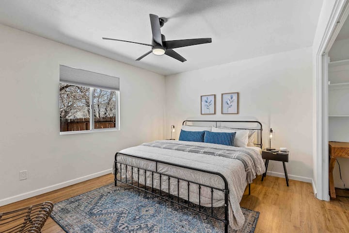 A luxurious king-size bed, cozy cotton sheets, a convenient work desk a 40” Roku TV - the perfect attached bathroom setup!