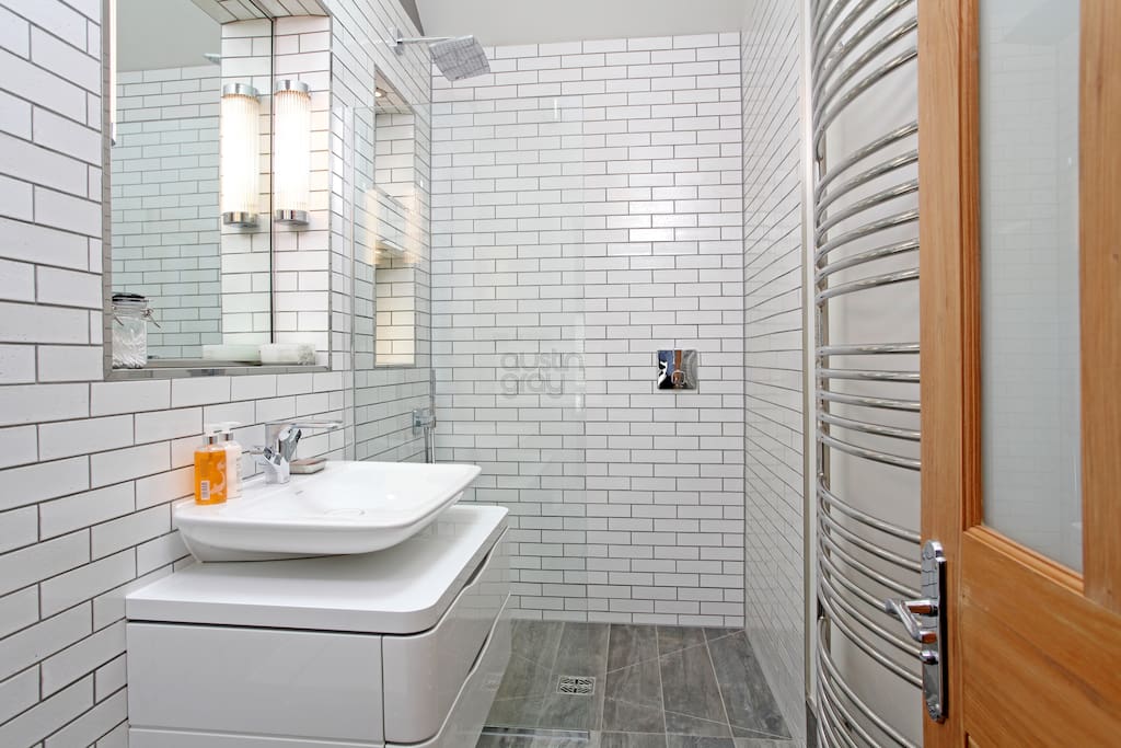 Your shower room shared with another guest room