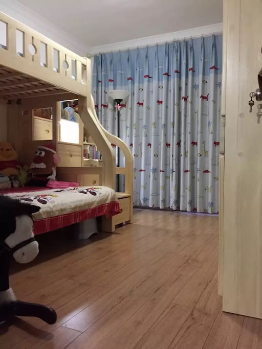 Kids room with love 宝宝最爱的玩乐园哦!