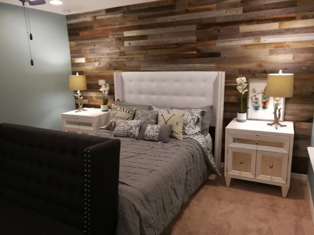 Rustic chic private suite with ensuite bathroom
