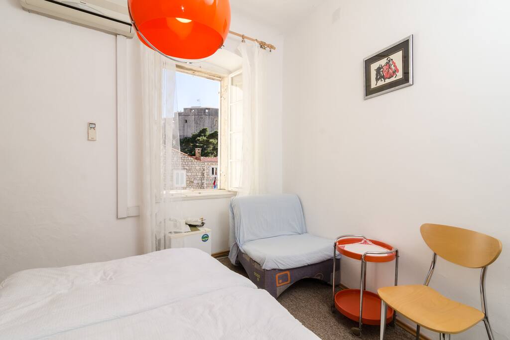 Double Bed