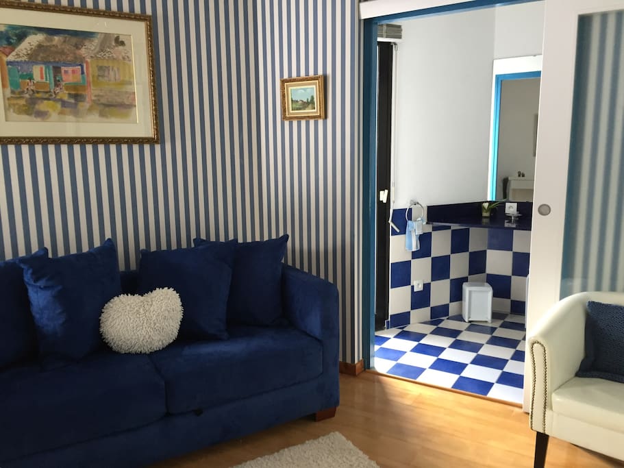 Chambre avec salle bains