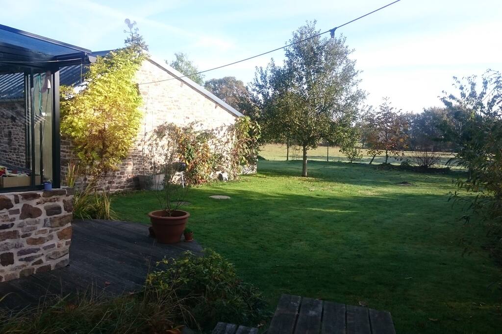 Extérieur
1000 m² de jardin