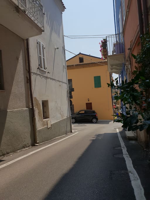 Ingresso vicolo della casa