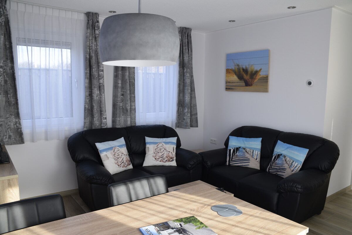 Top Airbnb: Bungalow "The Minefield" in Wijk 12 Westkapelle