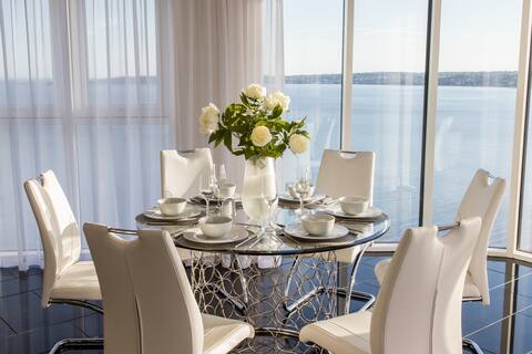 Panoramic sea views - Luxury 5 Star Penthouse