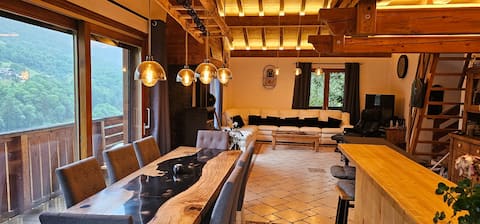 Chalet with sauna, jacuzzi, 3 valleys  

Reviews