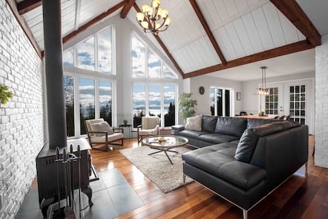 Le Rigolet | Spacious chalet with view, hot tub & sauna