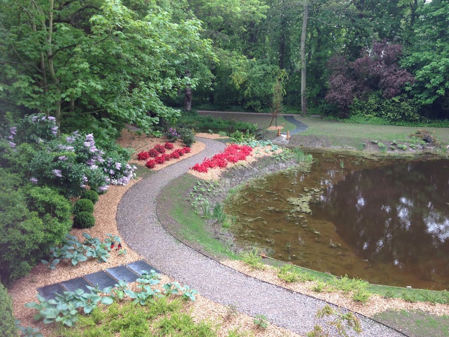 Promenade autour du plan d'eau