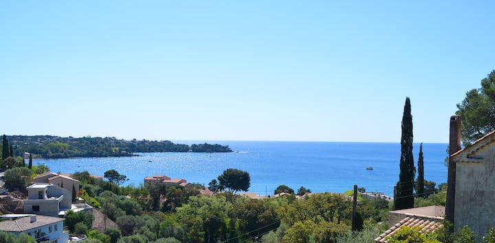 Maisonnette* Sea and Esterel view *beach on foot