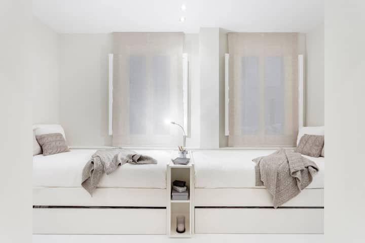 Втора спална соба со три единечни кревети