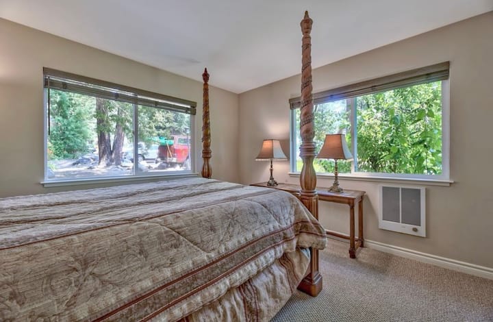 Chambre 1 avec lit Queen Size