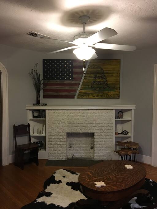 Don't tread on me America flag