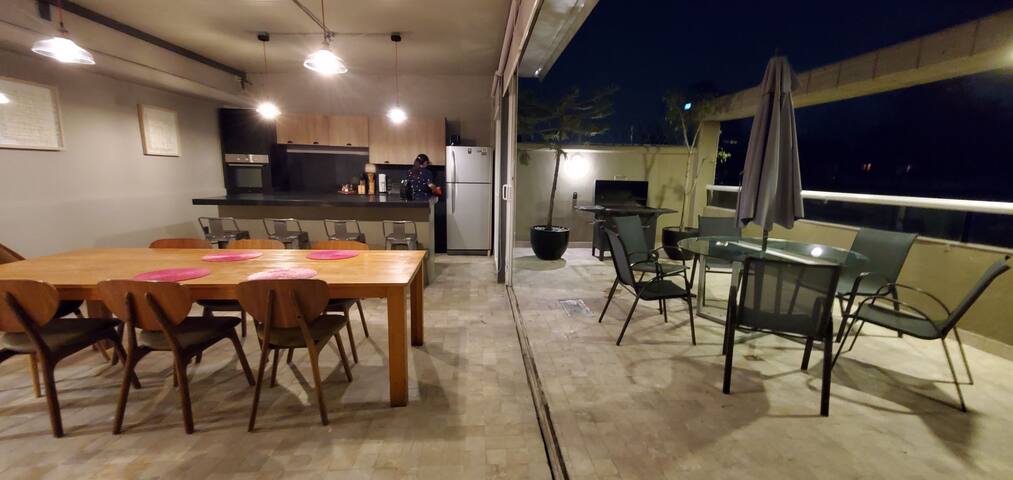 3 Flats. PH, 401, 402 gallery image 3