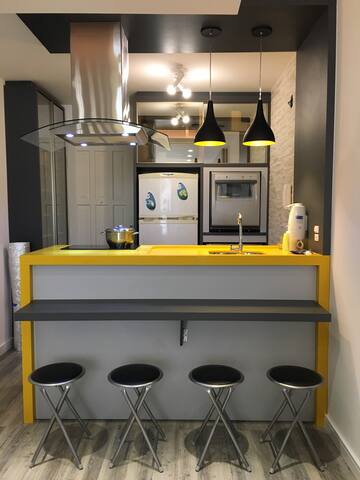 APTO moderno quadra-mar 2 banheiros WiFi 20Mb