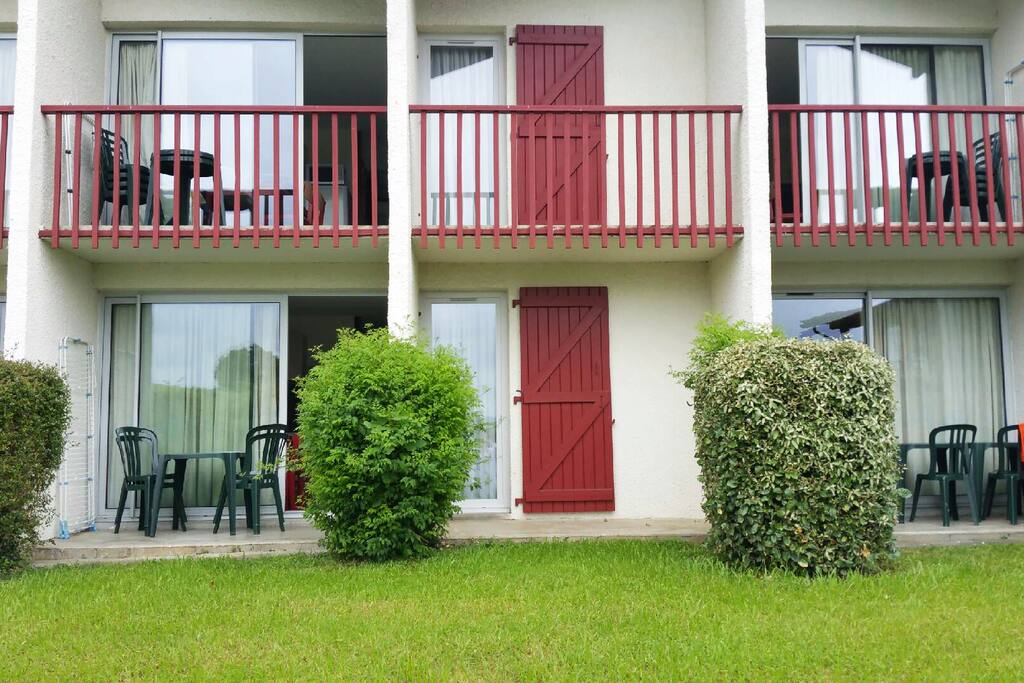 Vue de face (1ère étage) / Front view (1st floor)