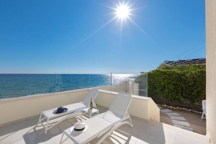 Villa Diamante by BarbarHouse gallery image 4