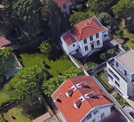Town house with garden in Lyon