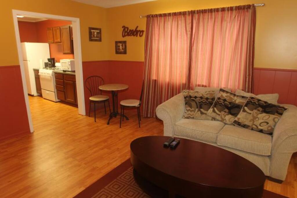 Beautiful space to live - the Easy Button for extended stay and business travel