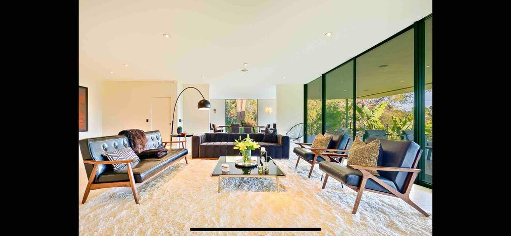 Private Bel Air Estate w/ Luxury Pool gallery image 5