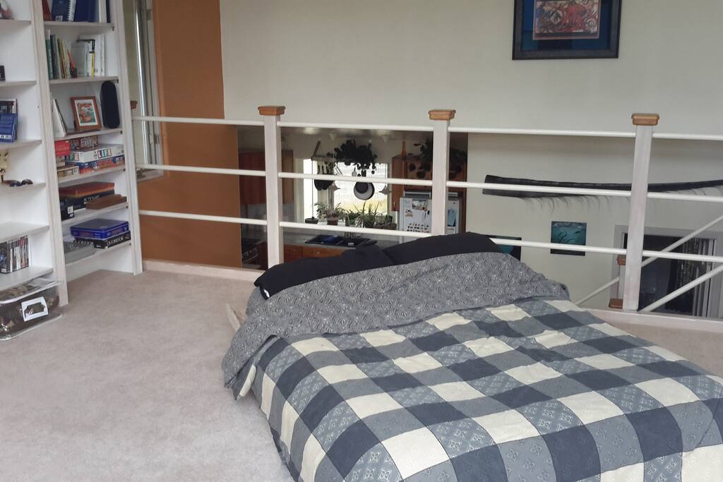 Guest Loft with futon made up