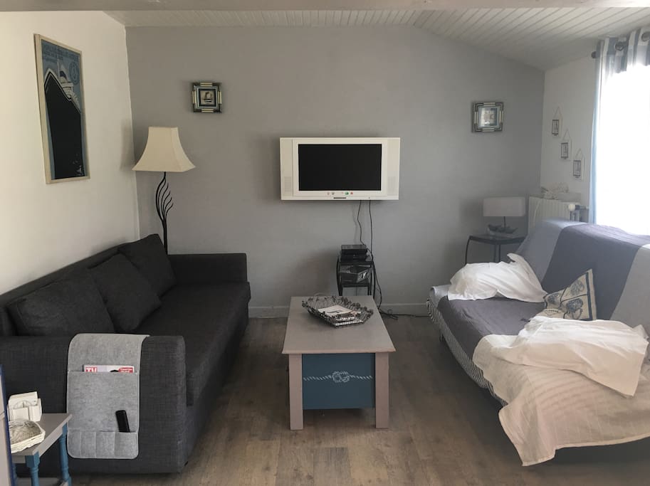 Les deux canapés sont convertibles