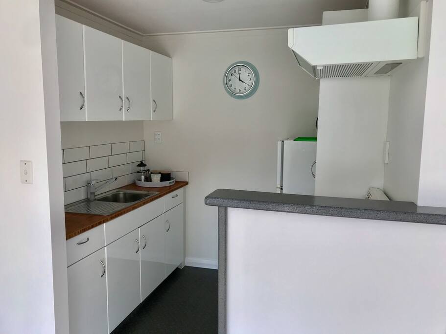 Full kitchen