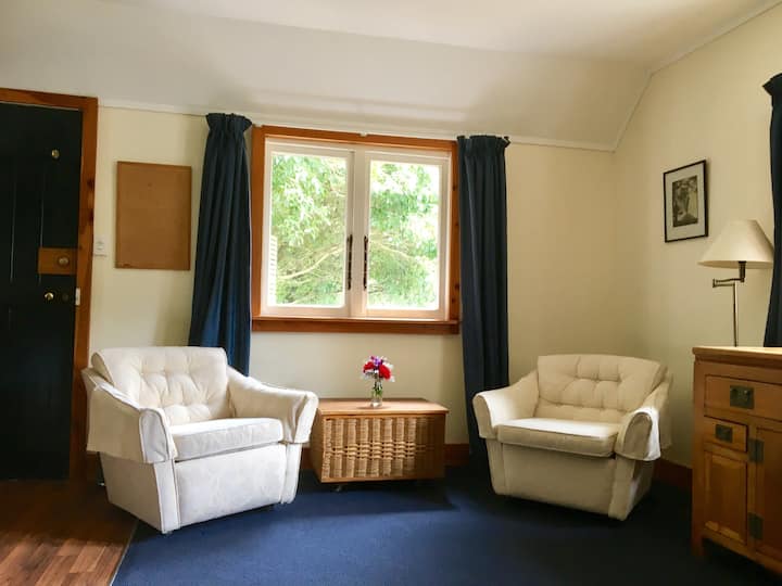 Self-contained Cottage In The Hills Near Massey - Pahiatua