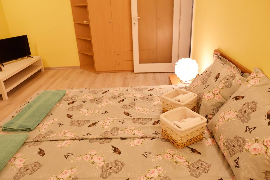 King size bed
