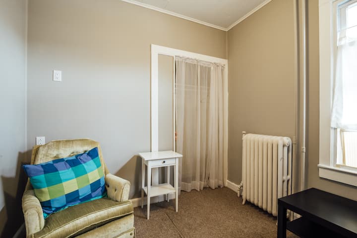 غرفة النوم 2