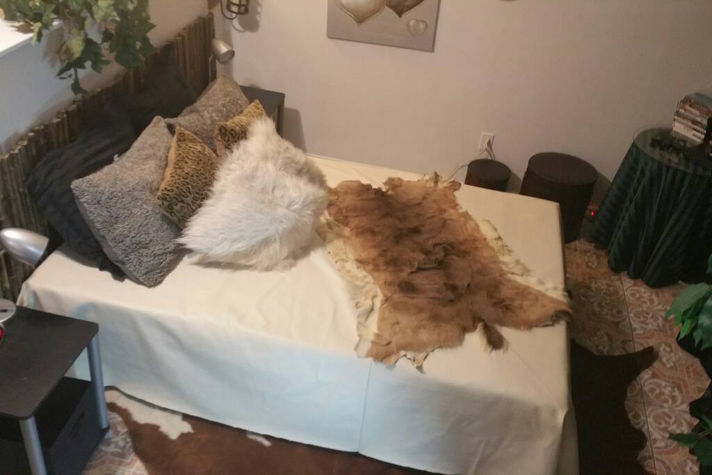 Comfy memory foam double sized bed.