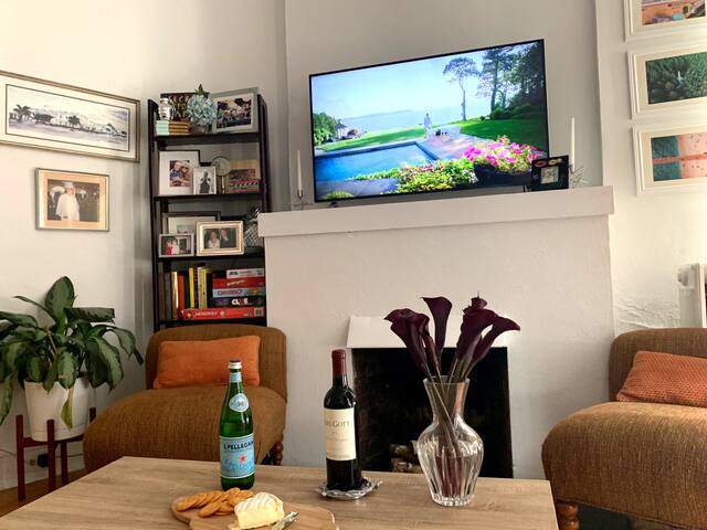 Cozy Apt in the Heart of West Village