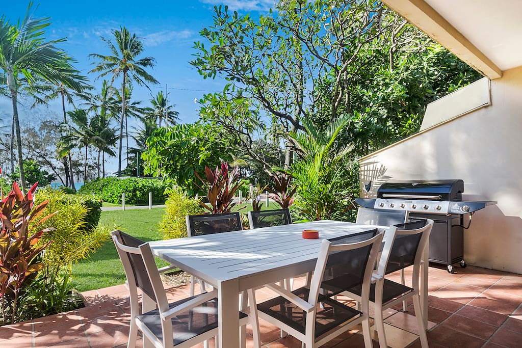 Outdoor dining with large BBQ, Yummy