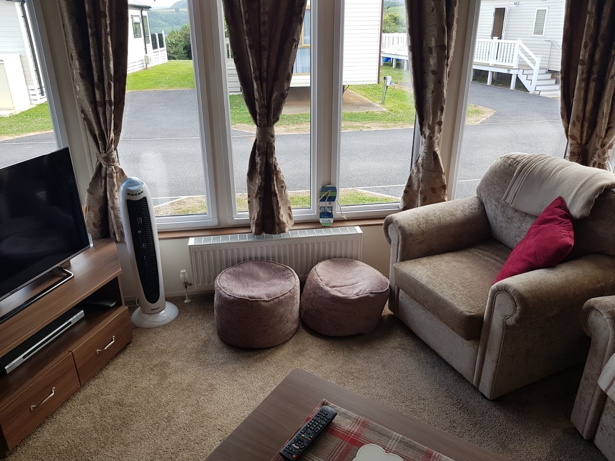 Propiedad de Airbnb exitosa: Shirley- May Molina caravan brand new 2017 en Torbay