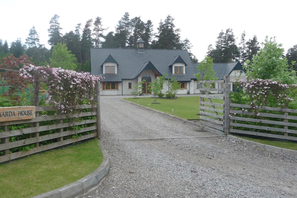 Monarda House