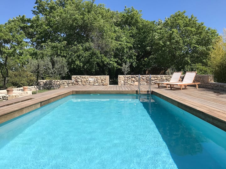 Lacoste Vacation Rentals & Homes ProvenceAlpesCôte d'Azur, France Airbnb