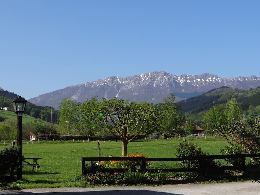 Vistas al Aizkorri